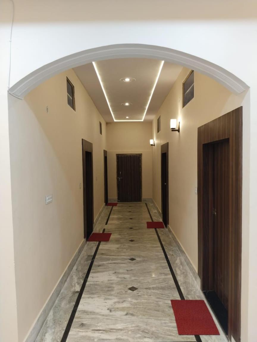 Atithi Inn Khadzsuráhó Kültér fotó