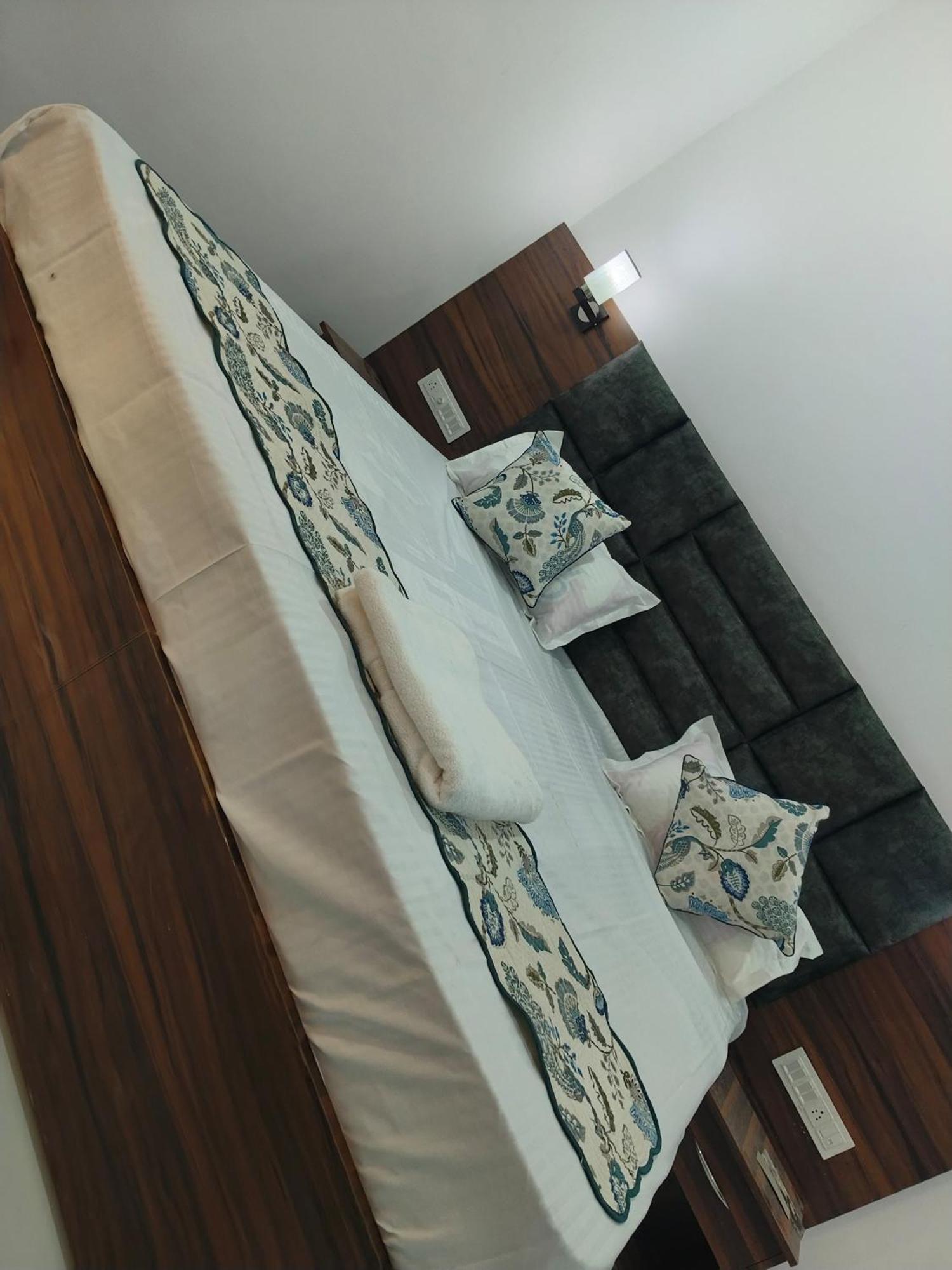 Atithi Inn Khadzsuráhó Kültér fotó
