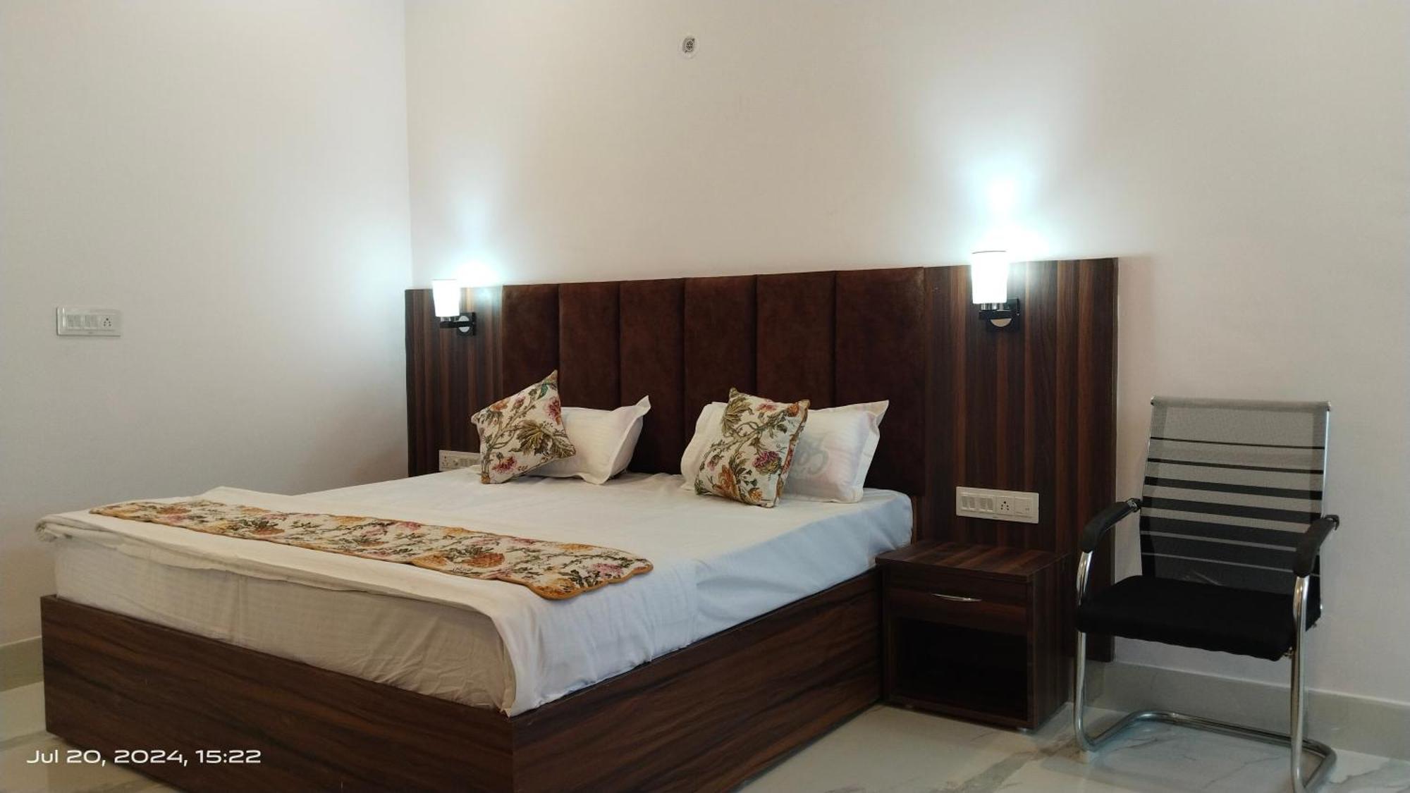 Atithi Inn Khadzsuráhó Kültér fotó